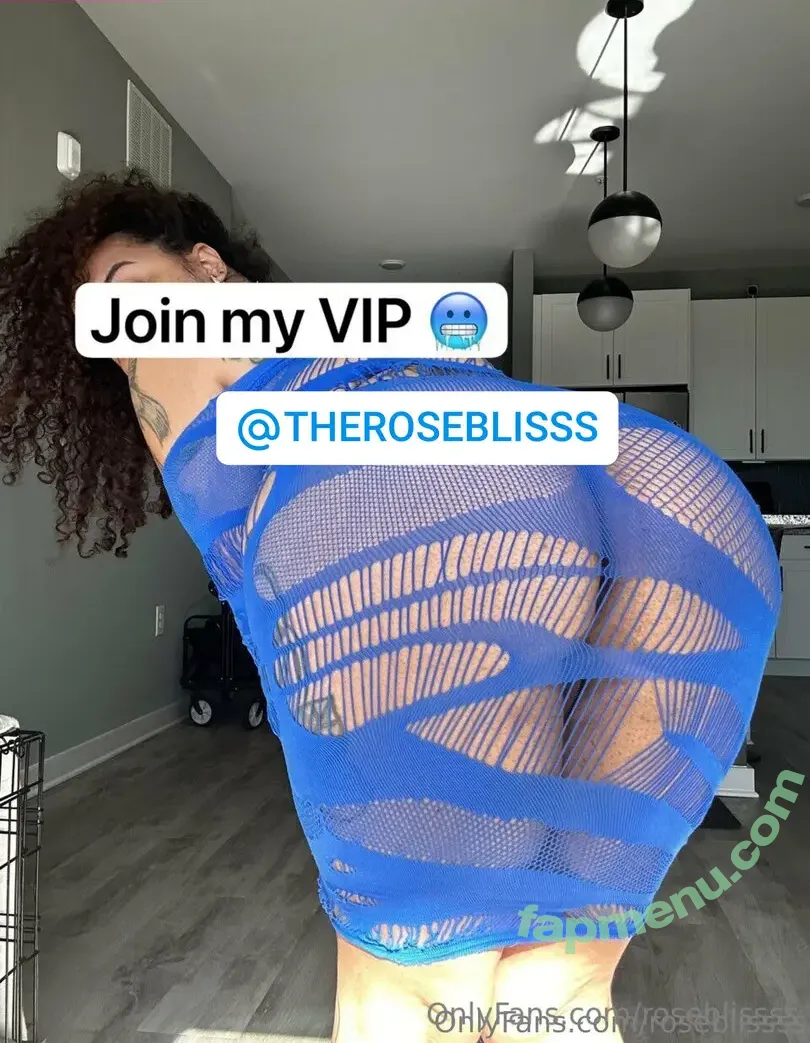 roseblissss nude photo #0043 (roseblissss)