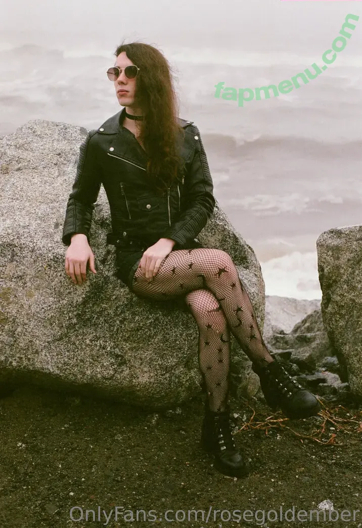 rosegoldember nude photo #0027 (rose_gold_ember)