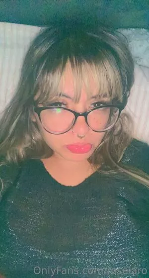 roseiaro / r.e.rosario nude photo #0024