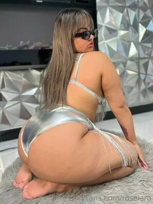 roseiaro / r.e.rosario nude photo #0064