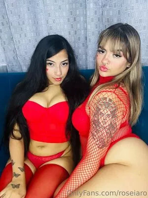 roseiaro / r.e.rosario nude photo #0079