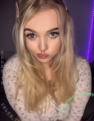 roselin.de / Roselinde0F / roselinde.de nude photo #0310