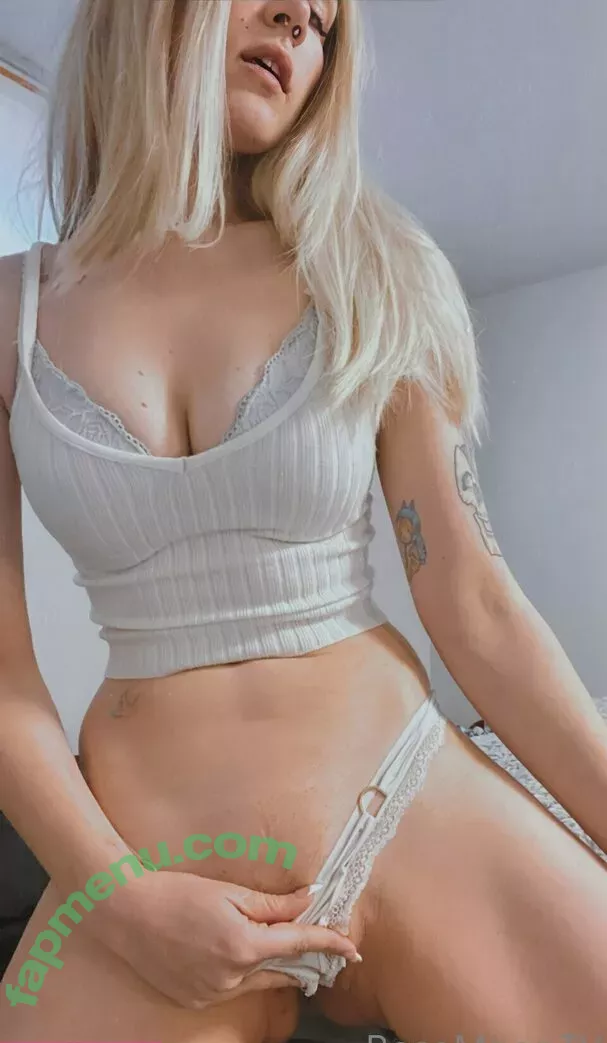 Rosemoontv nude photo #0039 (itsrosemoon / matchstickmagazine)