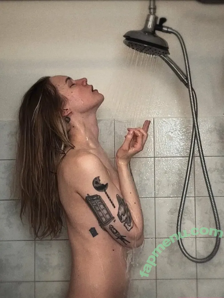 Rosemoontv nude photo #0355 (itsrosemoon / matchstickmagazine)