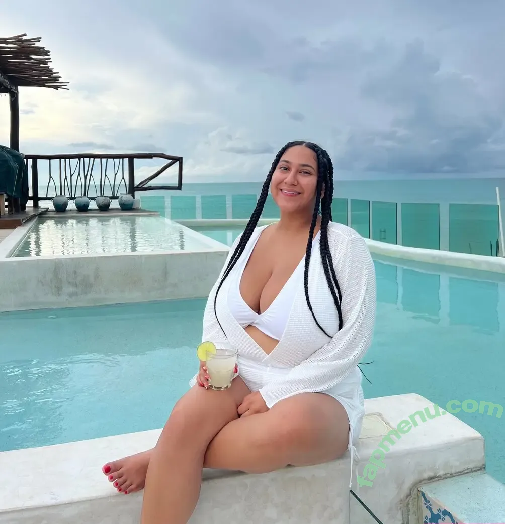 Roserayy nude photo #0021 (Roserayy)