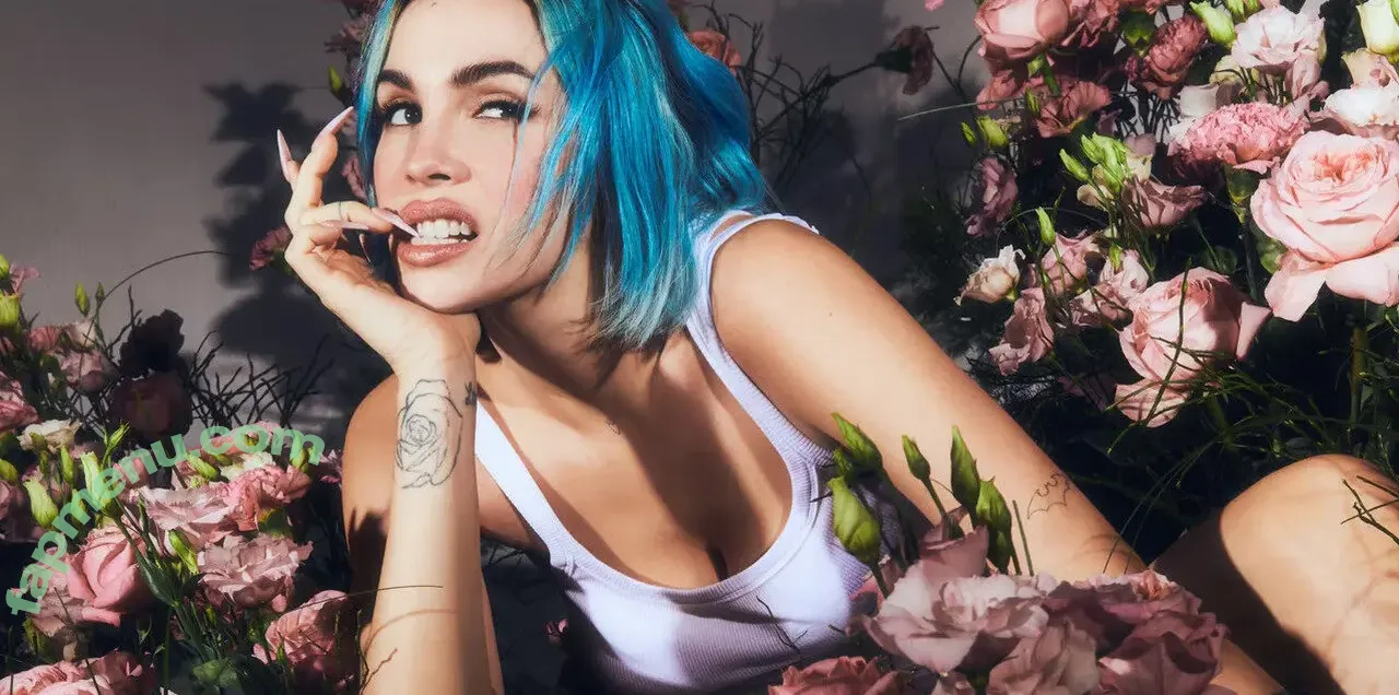 rosevillain nude photo #0003 (rosevillain)