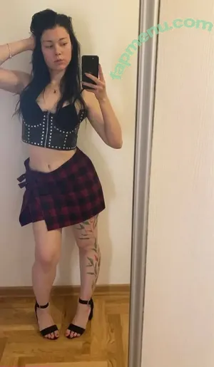 rosexema / rosemaxofficial nude photo #0008