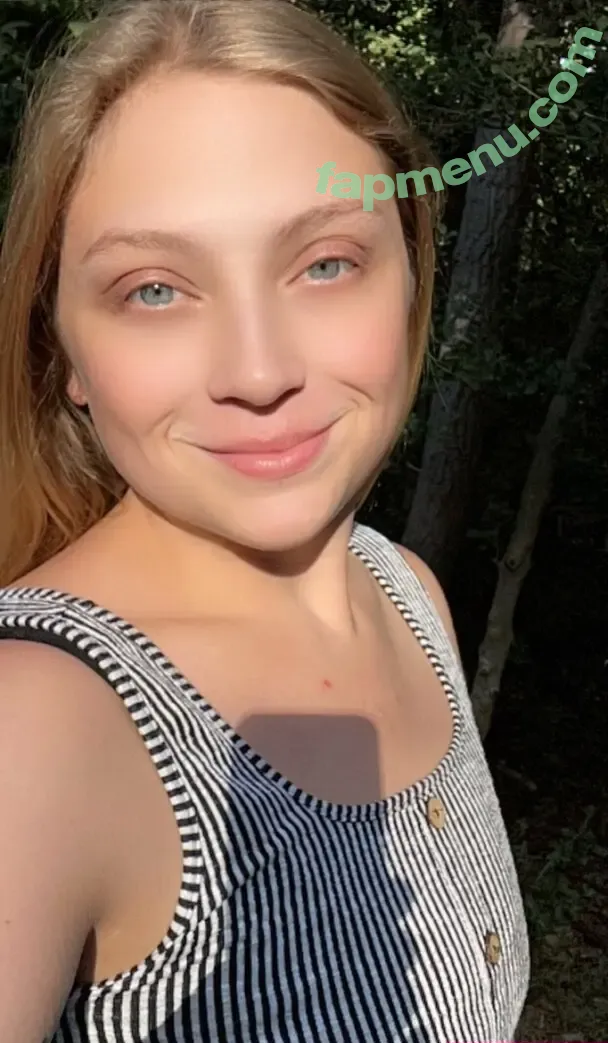 roseyrey nude photo #0006 (roserayy)