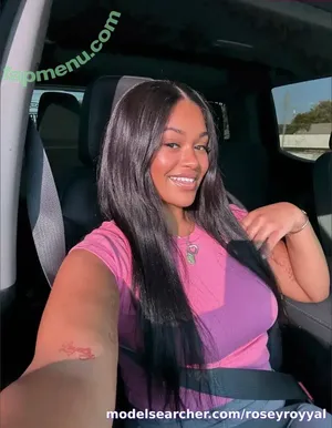 RoseyRoyyal nude photo #0025