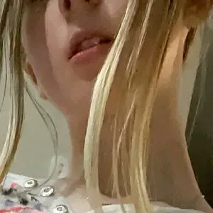 roseyyy_cheeks / roseyyycheeks nude photo #0042