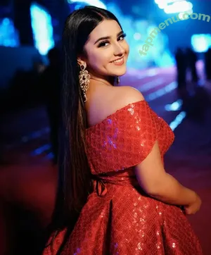 Roshni Walia / roshniwaliaa nude photo #0006