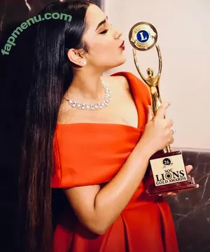 Roshni Walia / roshniwaliaa nude photo #0010
