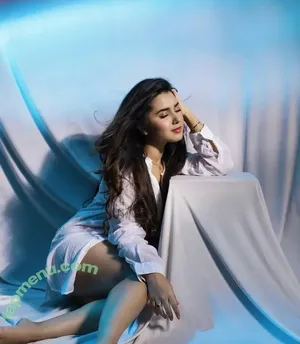 Roshni Walia / roshniwaliaa nude photo #0025