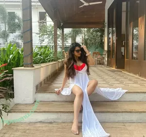 Roshni Walia / roshniwaliaa nude photo #0030