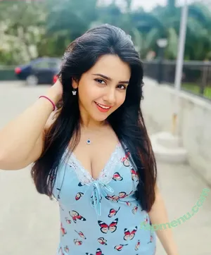 Roshni Walia / roshniwaliaa nude photo #0047