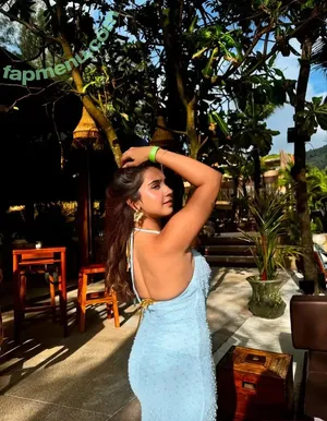 Roshni Walia / roshniwaliaa nude photo #0059