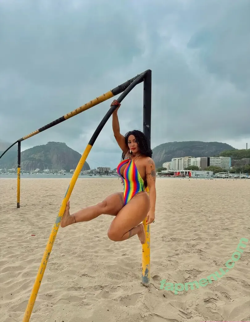 Rosiane Pinheiro nude photo #1600 (rosianepinheir / rosianepinheiro / rosypinheirotrans)
