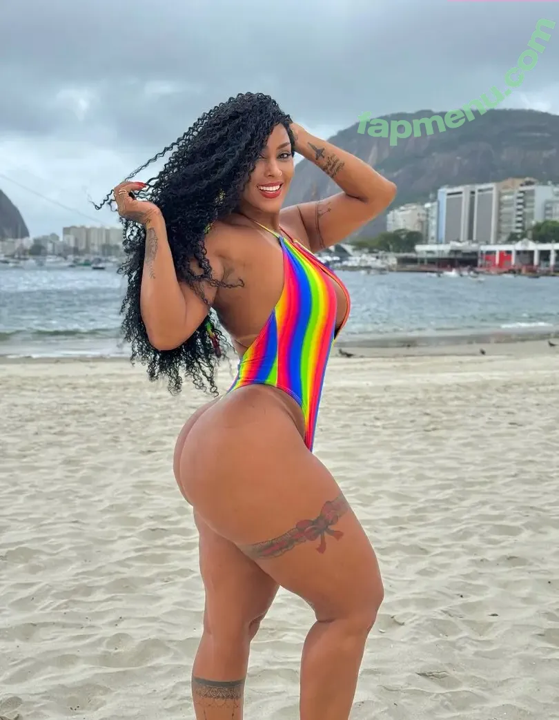 Rosiane Pinheiro nude photo #1604 (rosianepinheir / rosianepinheiro / rosypinheirotrans)