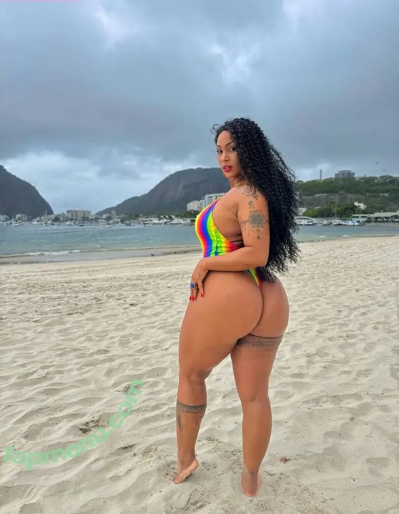 Rosiane Pinheiro nude photo #1609 (rosianepinheir / rosianepinheiro / rosypinheirotrans)
