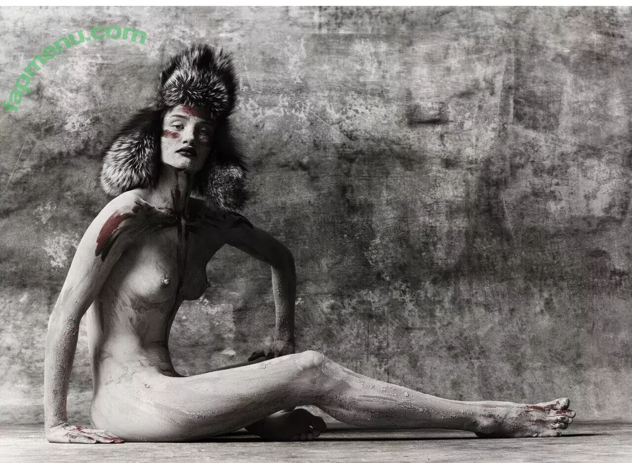 Rosie Huntington-Whiteley nude photo #0478 (Rosie Huntington Whiteley / rosiehw)