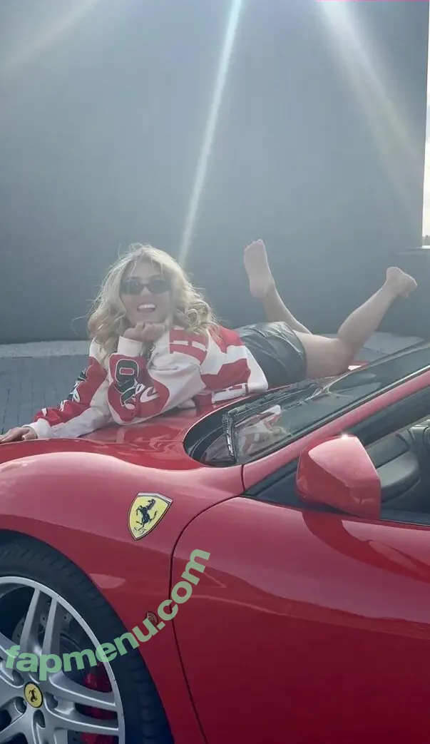 Rosie McClelland nude photo #0838 (ghost13girl / rosiergm)