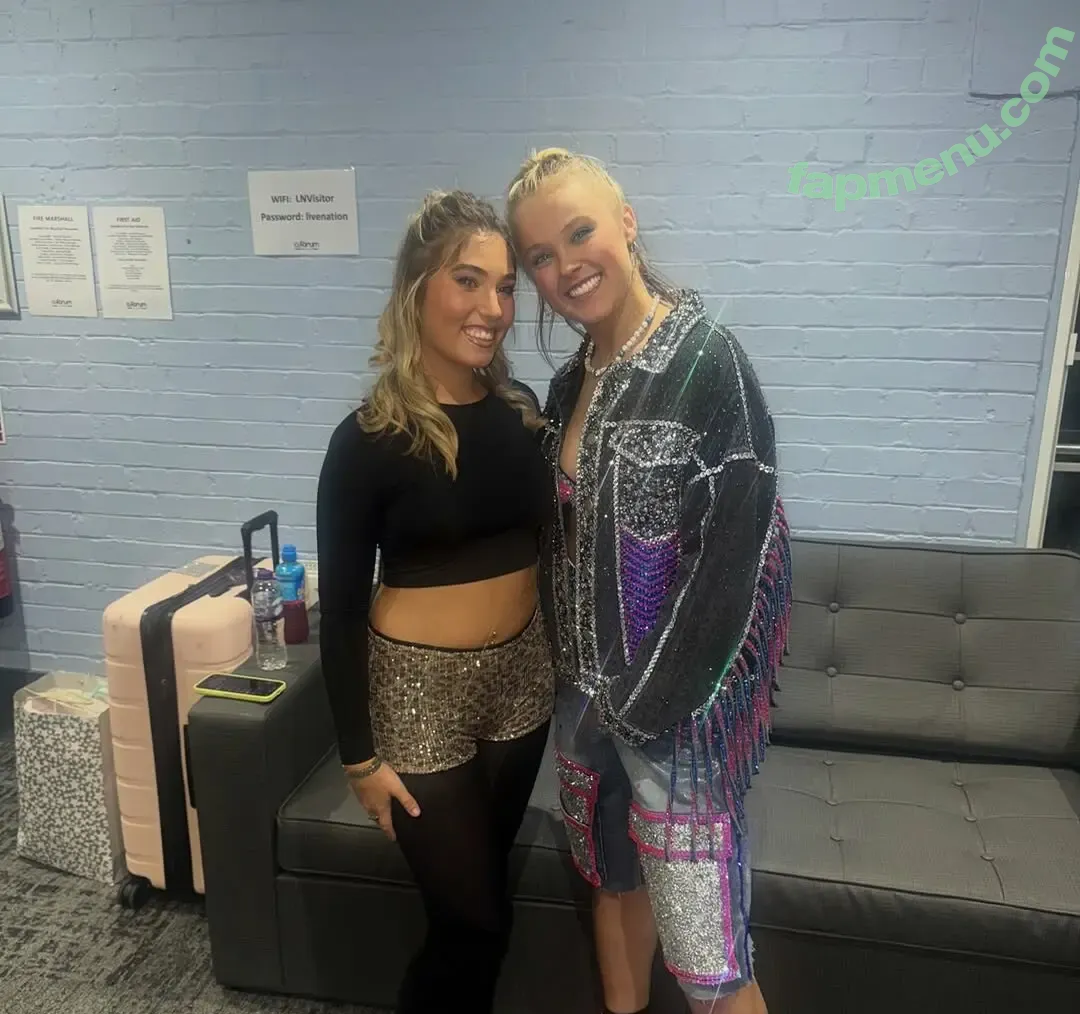 Rosie McClelland nude photo #0853 (ghost13girl / rosiergm)