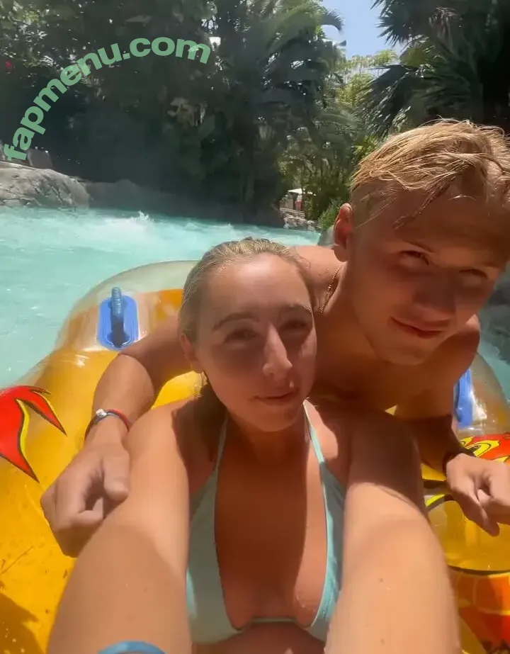 Rosie McClelland nude photo #0877 (ghost13girl / rosiergm)