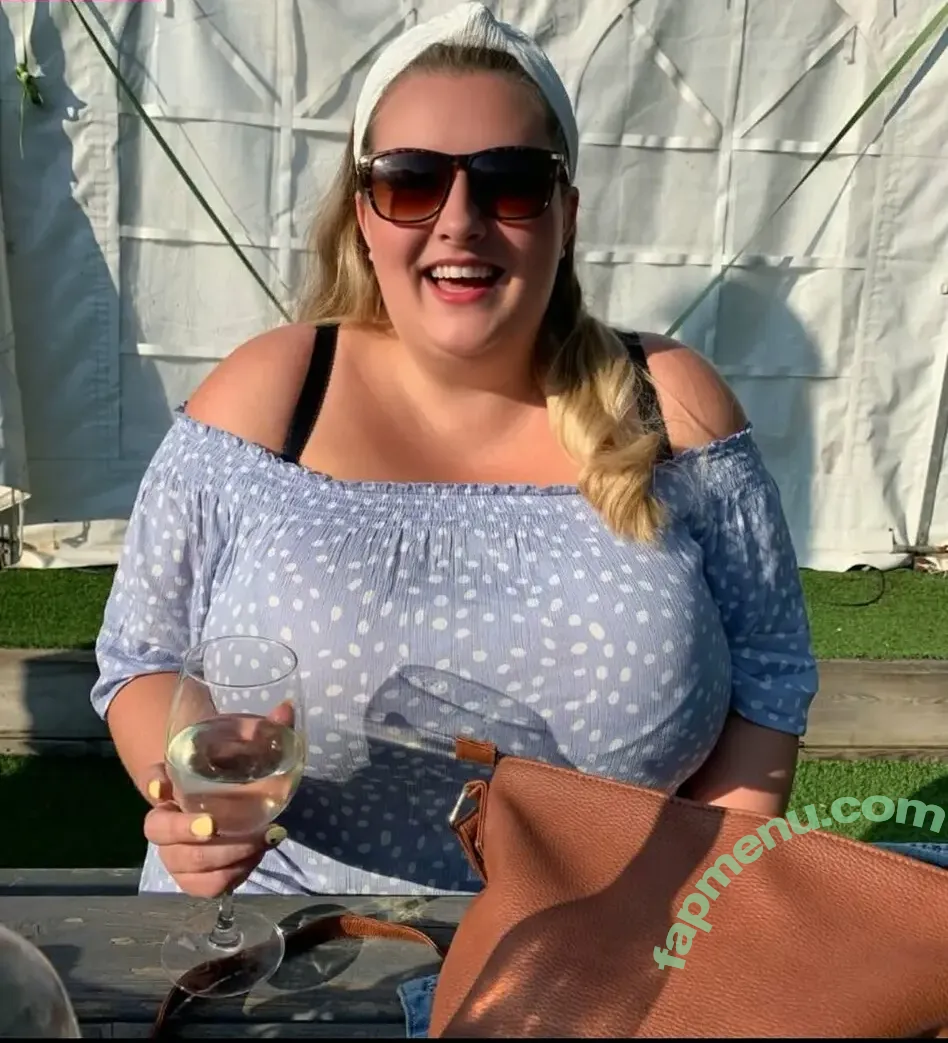 Rosie Wise nude photo #0003 (rosiebigboobs / rosiewise00)