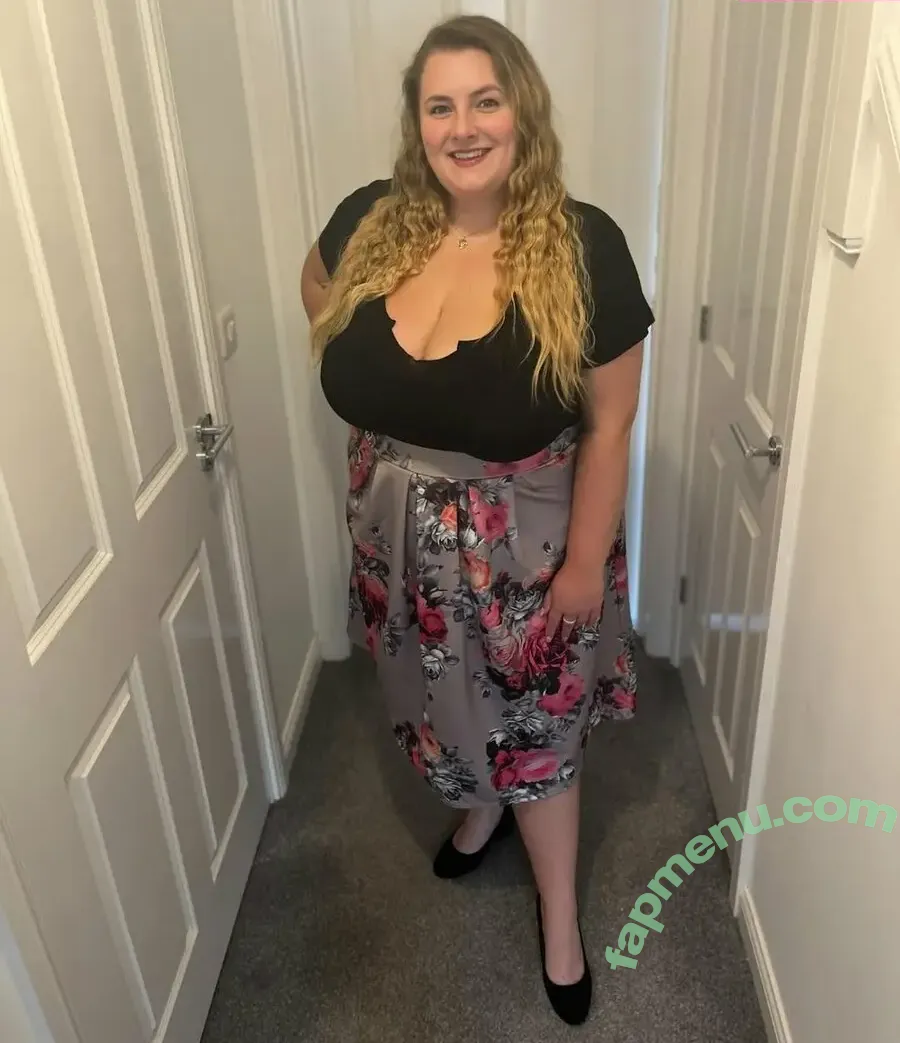 Rosie Wise nude photo #0006 (rosiebigboobs / rosiewise00)