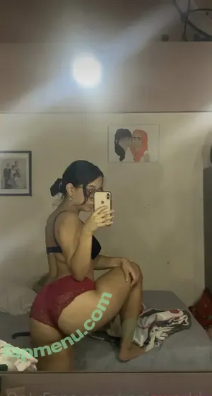 Rosiebaee / rosieglassy nude photo #0029