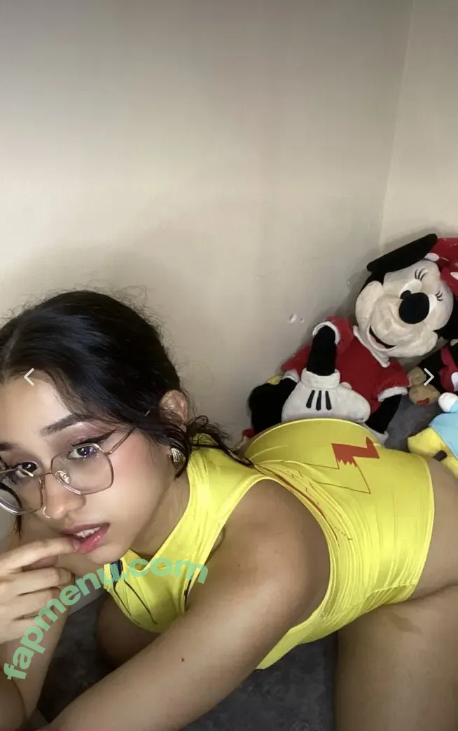 Rosiebaee nude photo #0070 (rosieglassy)