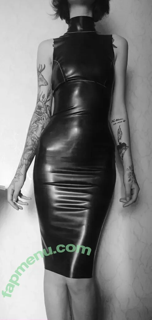 rosielouve nude photo #0033 (rosielouve)