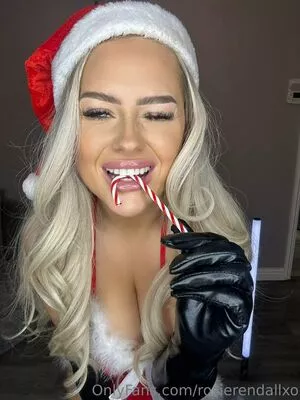 rosierendallxo / rosie_rendallx nude photo #0006