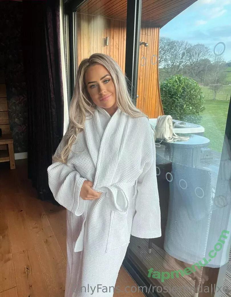 rosierendallxo nude photo #0037 (rosie_rendallx)