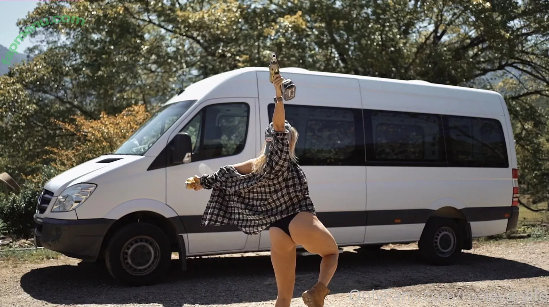 Rosievanlife nude photo #0095 (rosievan)