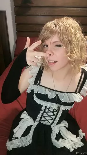 rosiexox2 / rosie_x2o nude photo #0256