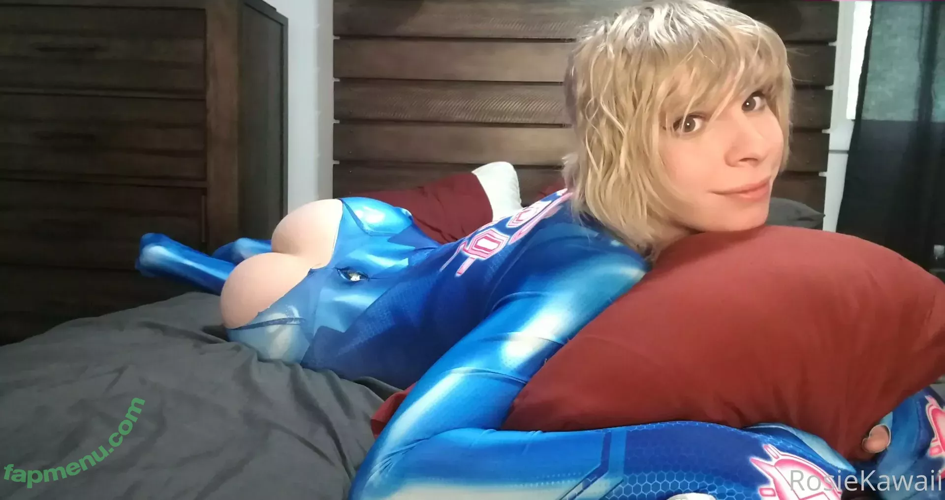 rosiexox2 nude photo #0394 (rosie_x2o)