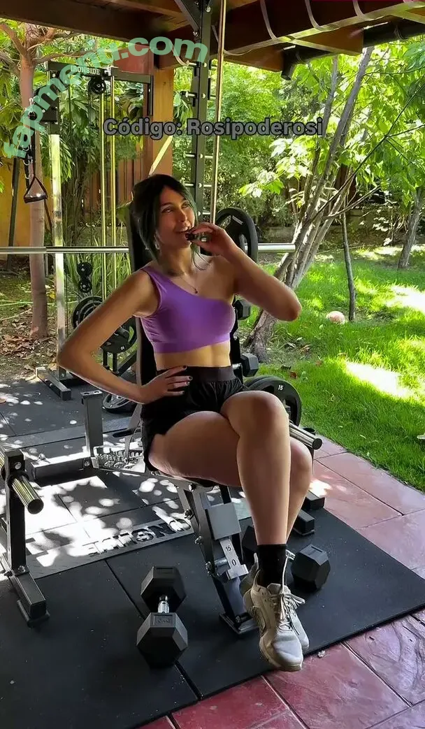 rosipoderosi nude photo #0143 (Roser / Rosicosplay)