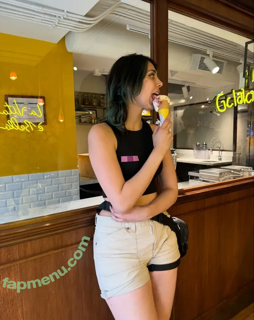 rosipoderosi nude photo #0158 (Roser / Rosicosplay)