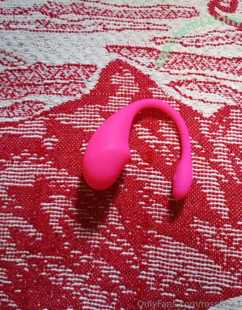 rossithaa nude photo #0012 (rosiitaaa.t)