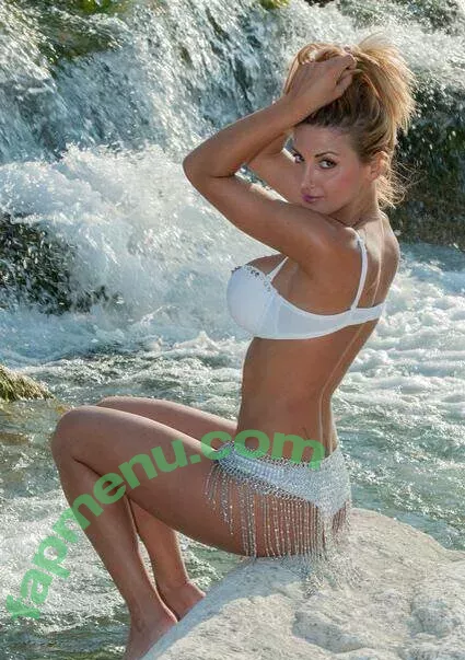 Rosy Maggiulli nude photo #0023 (Niente Su / rosymaggiulli)