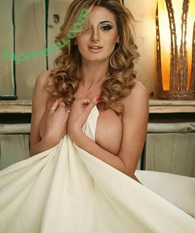 Rosy Maggiulli nude photo #0207 (Niente Su / rosymaggiulli)