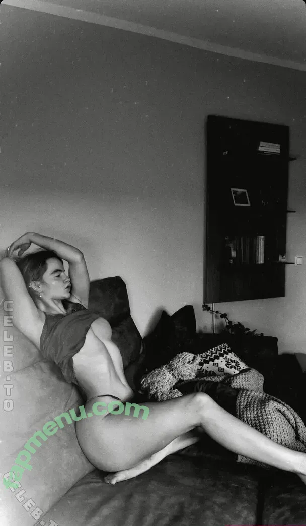 Rotnelchen nude photo #0062 (Rotnelchen)