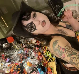 Rottedbrainz / Okmarz1 nude photo #0006