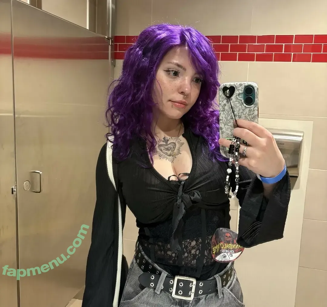 Rottedbrainz nude photo #0009 (Okmarz1)