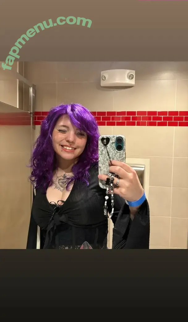 Rottedbrainz nude photo #0013 (Okmarz1)