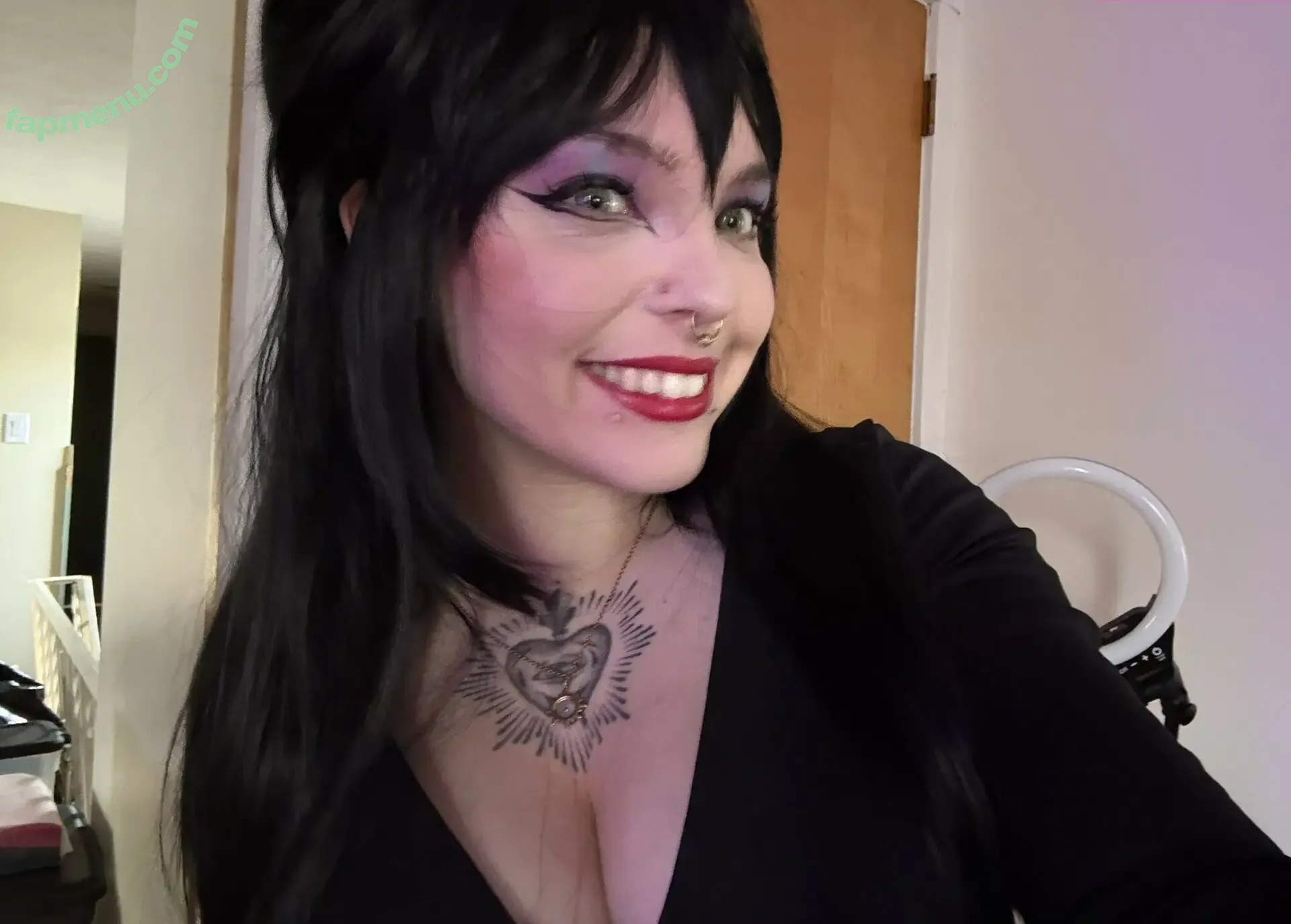 Rottedbrainz nude photo #0021 (Okmarz1)