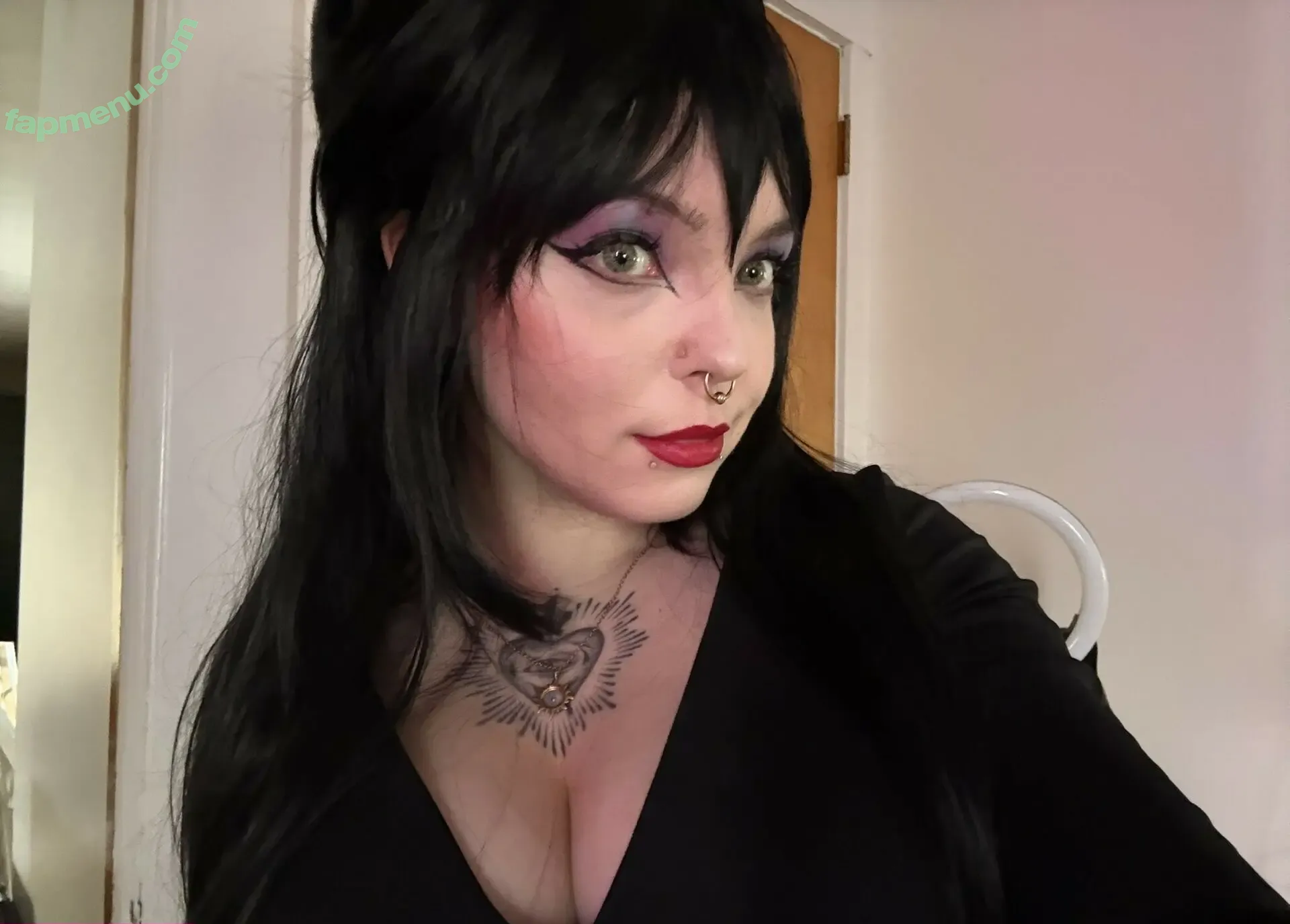 Rottedbrainz nude photo #0022 (Okmarz1)