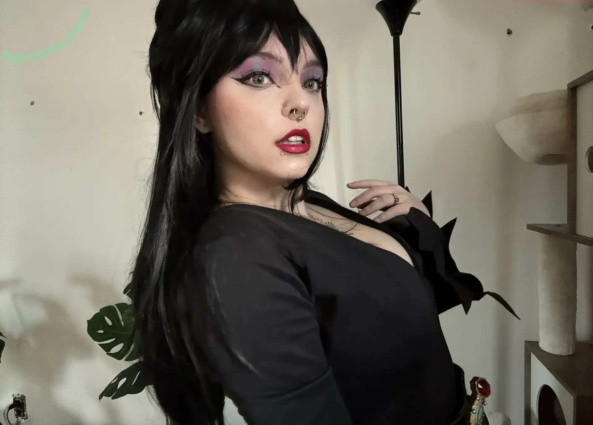 Rottedbrainz nude photo #0024 (Okmarz1)