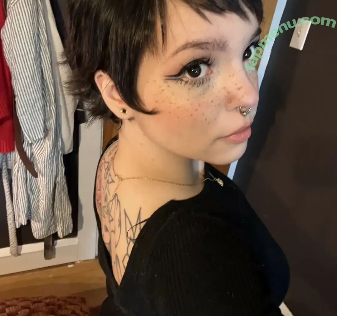 Rottedbrainz nude photo #0033 (Okmarz1)